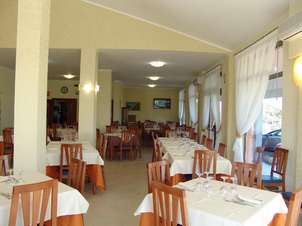 Hotel Villa Adriatica Портоканноне Экстерьер фото