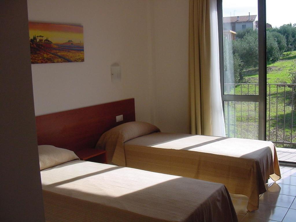 Hotel Villa Adriatica Портоканноне Экстерьер фото